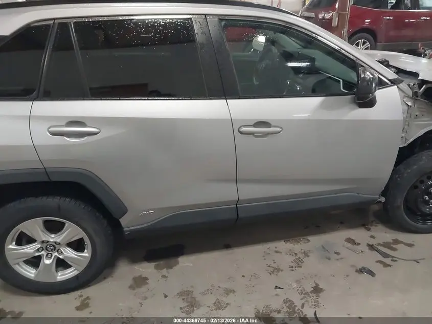 2020 TOYOTA RAV4 HYBRID LE