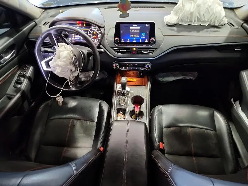 2019 NISSAN ALTIMA SR  