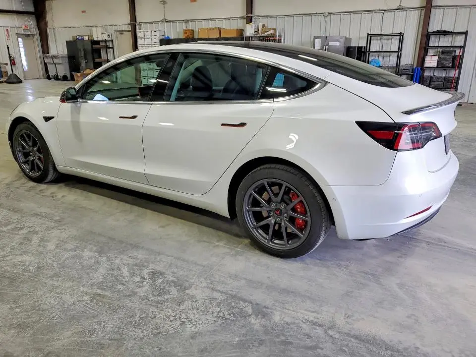 2020 TESLA MODEL 3   