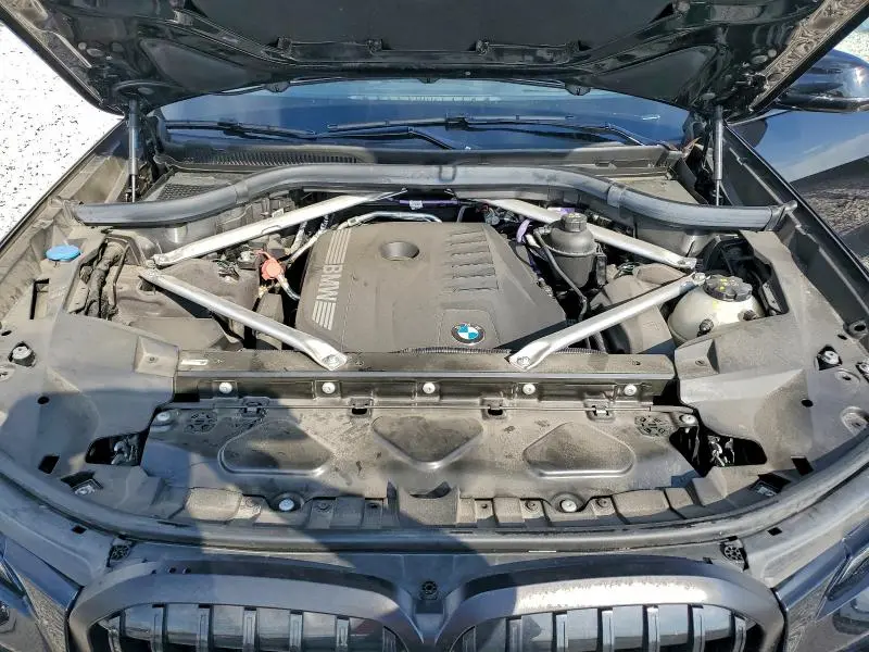 2024 BMW X7   