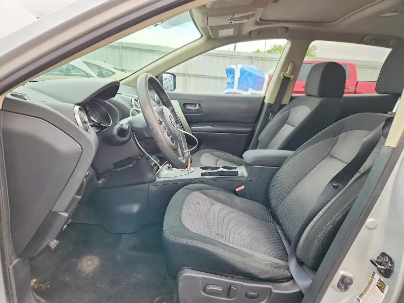 2011 NISSAN ROGUE S  