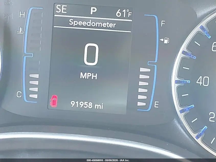 2020 CHRYSLER VOYAGER LX