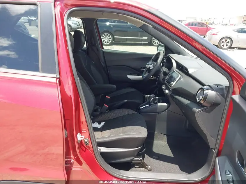 2019 NISSAN KICKS SV