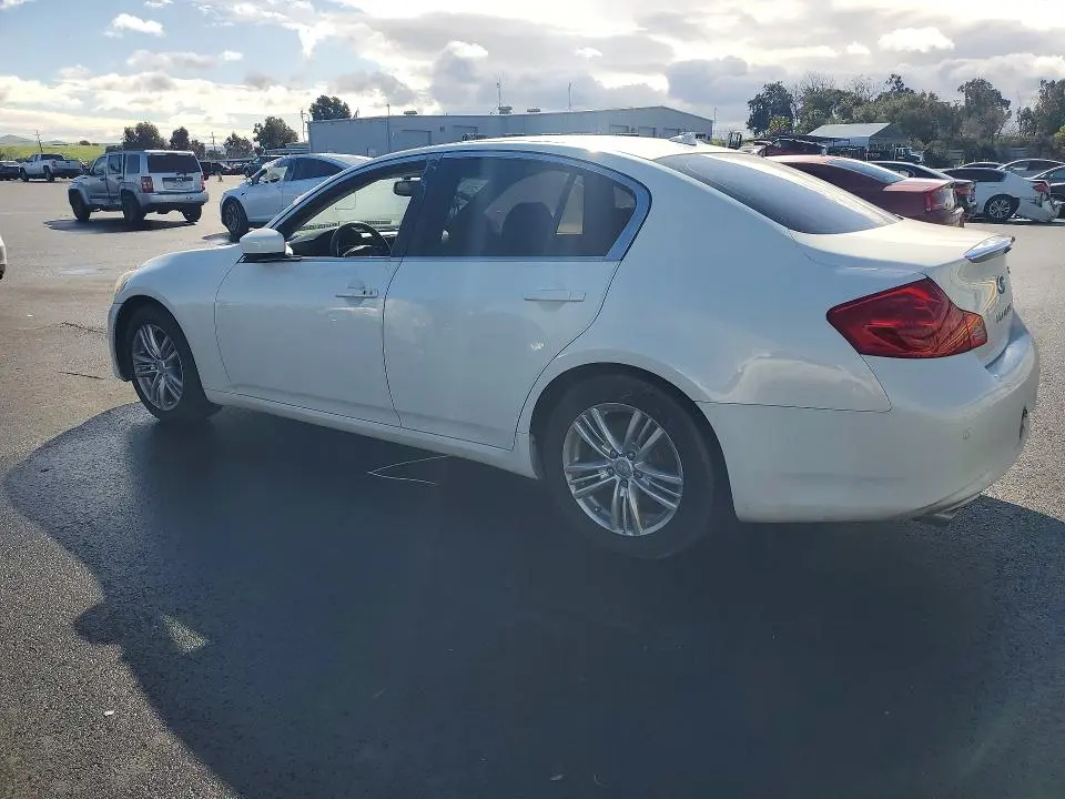 2013 INFINITI G37 BASE  