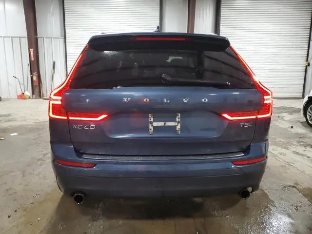 2018 VOLVO XC60 T5 MOMENTUM  