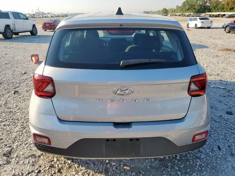 2022 HYUNDAI VENUE SE  