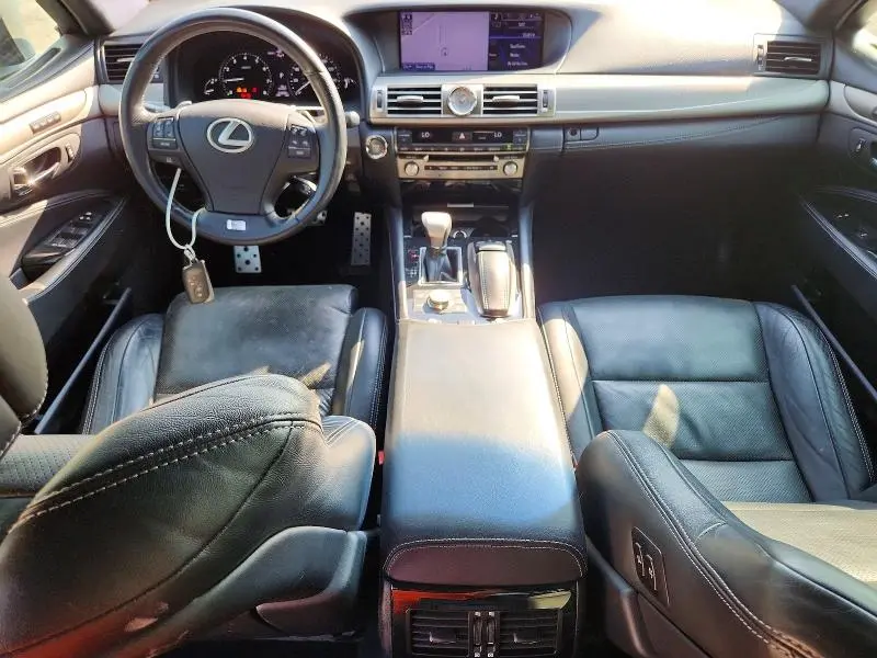 2013 LEXUS LS 460  