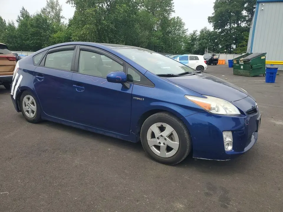 2011 TOYOTA PRIUS TWO  