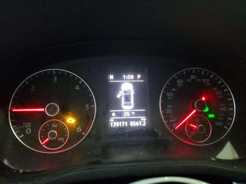 2013 VOLKSWAGEN PASSAT SE  