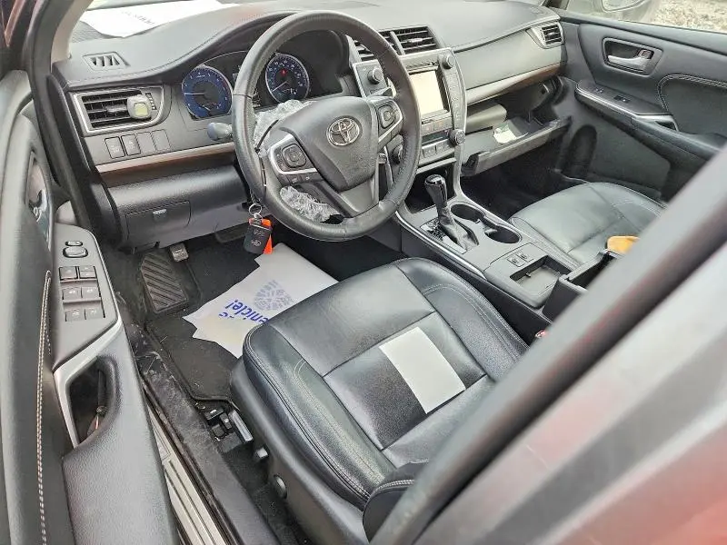2017 TOYOTA CAMRY XLE  
