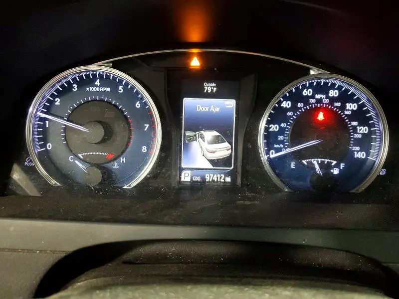 2016 TOYOTA CAMRY LE  