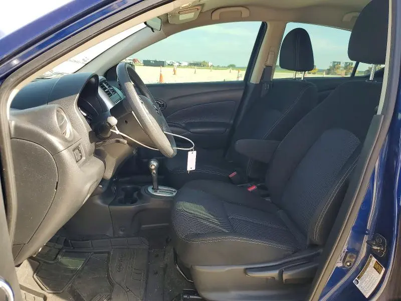 2019 NISSAN VERSA SV  