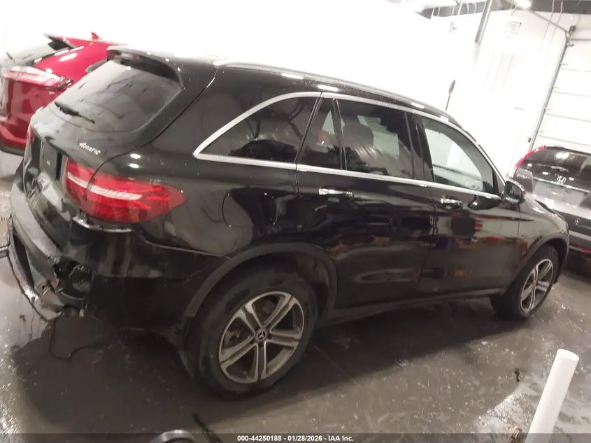 2019 MERCEDES-BENZ GLC 350E 4MATIC