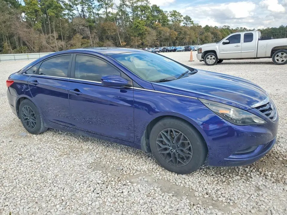 2011 HYUNDAI SONATA GLS  