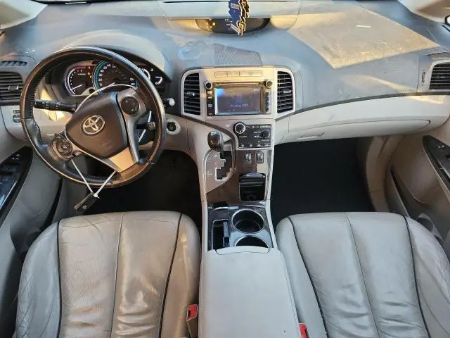 2013 TOYOTA VENZA LE  