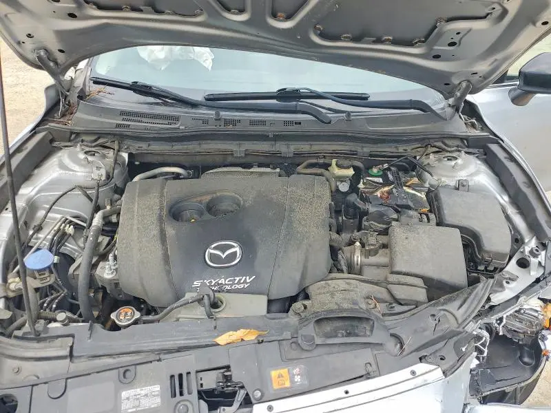 2017 MAZDA 3 TOURING  
