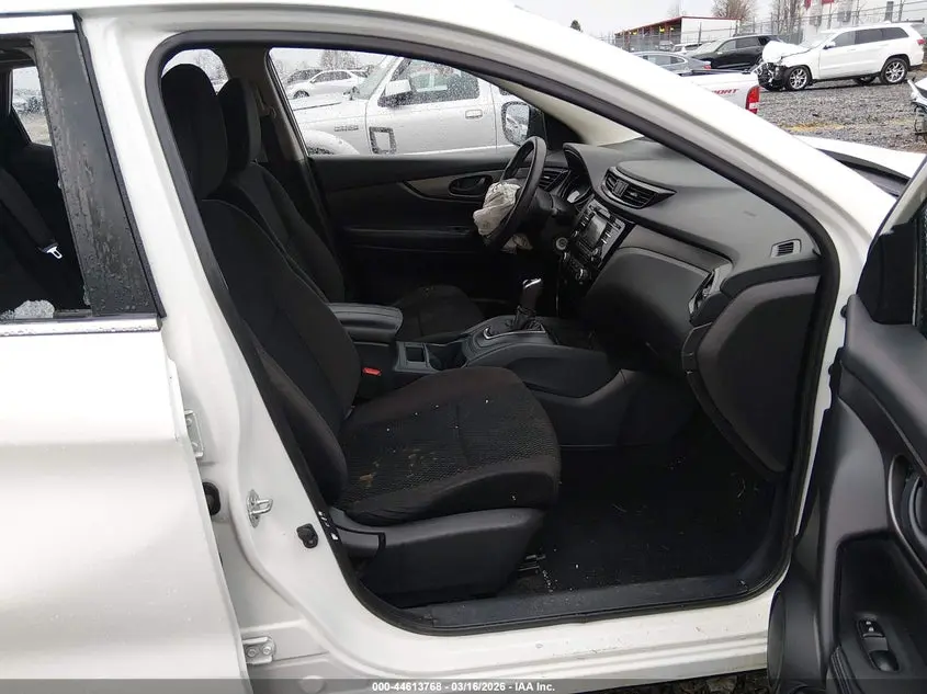 2017 NISSAN ROGUE SPORT S