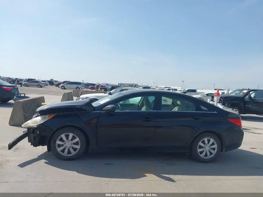 2011 HYUNDAI SONATA GLS