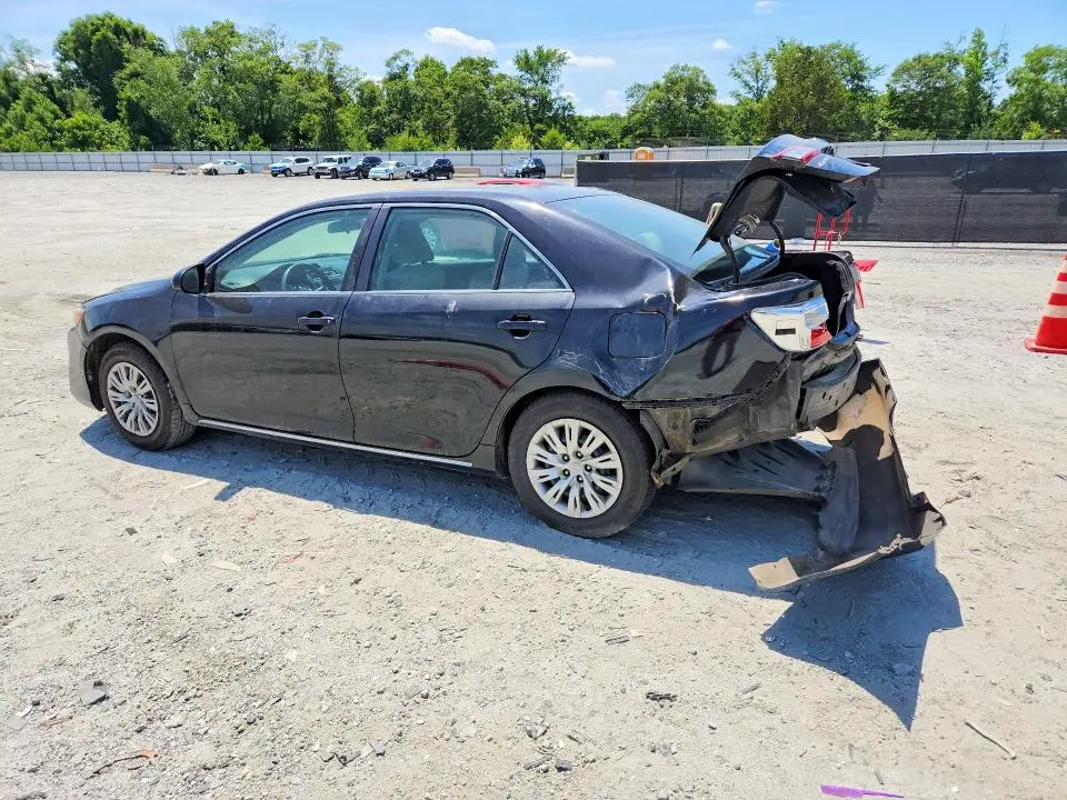 2013 TOYOTA CAMRY LE  
