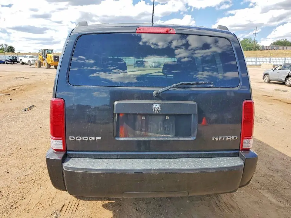 2010 DODGE NITRO SE  