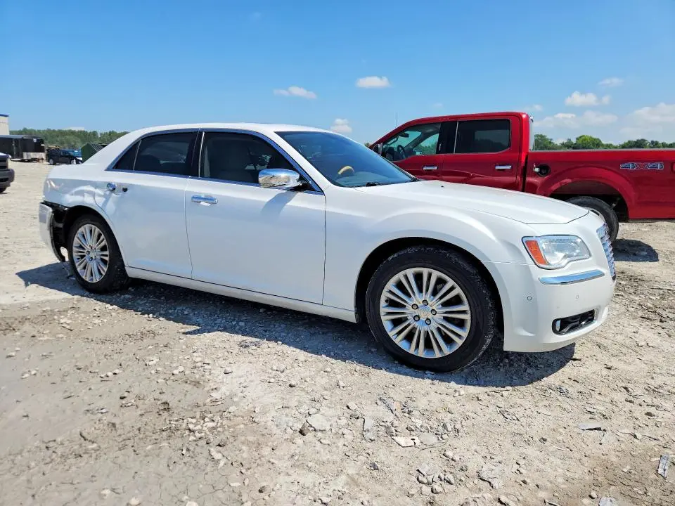 2013 CHRYSLER 300C   