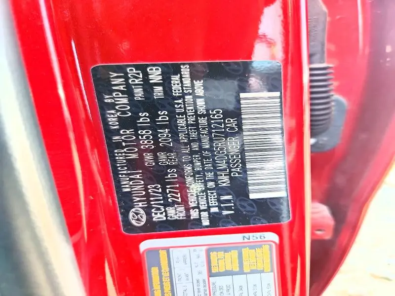 2024 HYUNDAI ELANTRA SEL  