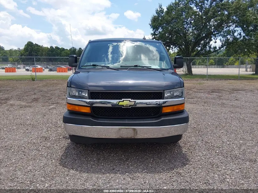 2017 CHEVROLET EXPRESS 3500 LT