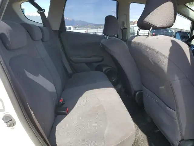 2010 HONDA FIT   