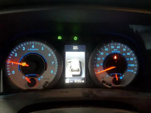 2017 TOYOTA SIENNA SE  