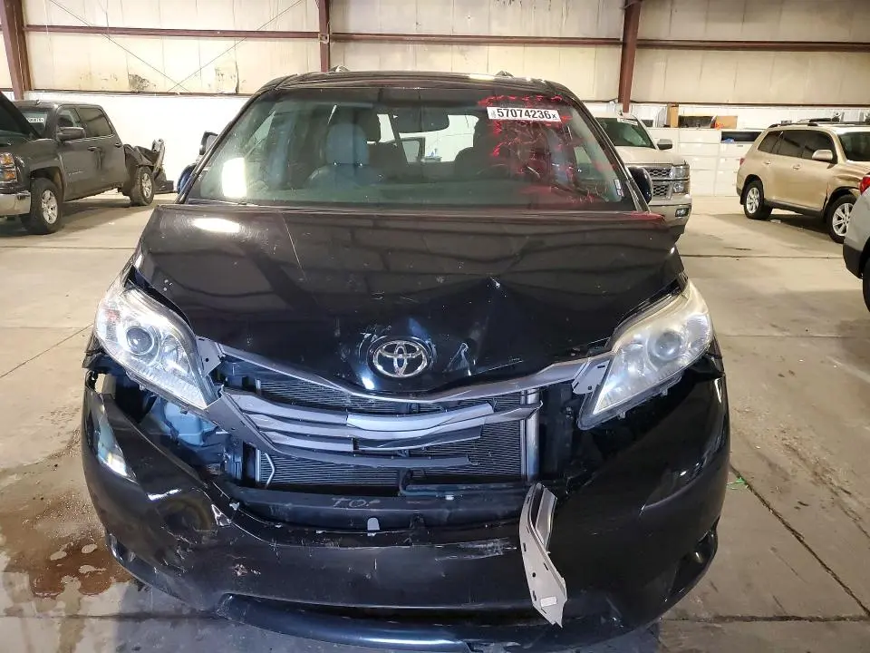 2015 TOYOTA SIENNA XLE PREMIUM 7-PASSENGER  