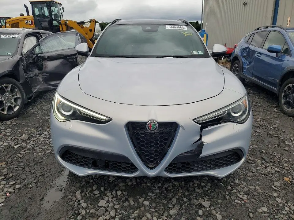 2022 ALFA ROMEO STELVIO TI  
