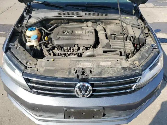 2015 VOLKSWAGEN JETTA SE  