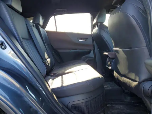 2021 TOYOTA VENZA LE  