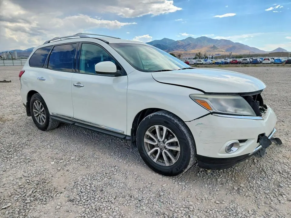 2015 NISSAN PATHFINDER S  
