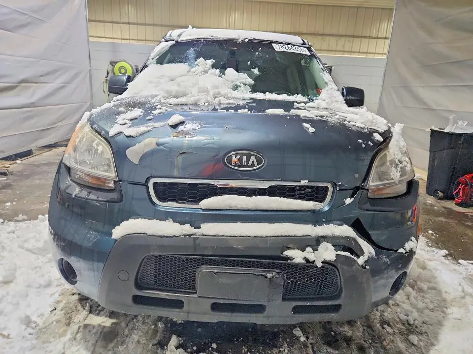 2011 KIA SOUL +  