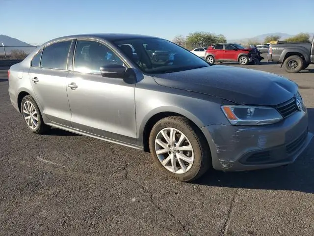 2011 VOLKSWAGEN JETTA SE  