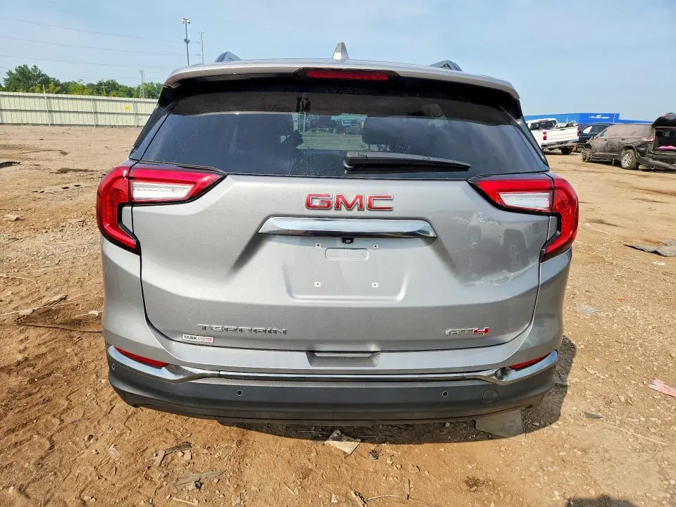 2023 GMC TERRAIN AT4  