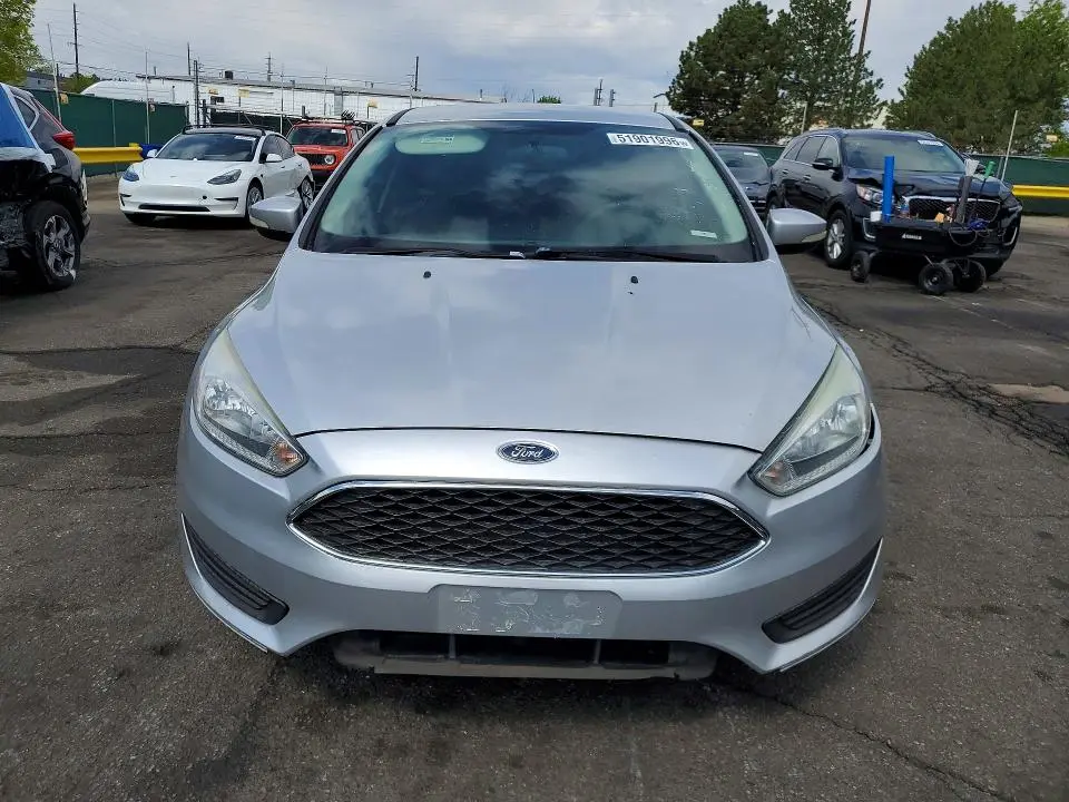 2016 FORD FOCUS SE  