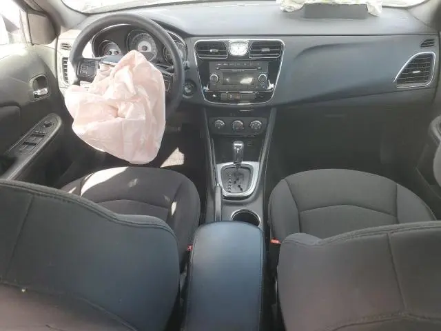 2013 CHRYSLER 200 LX  