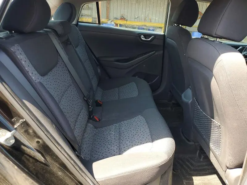 2017 HYUNDAI IONIQ SEL  