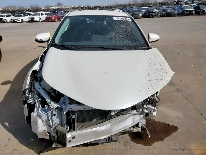 2021 TOYOTA C-HR XLE  