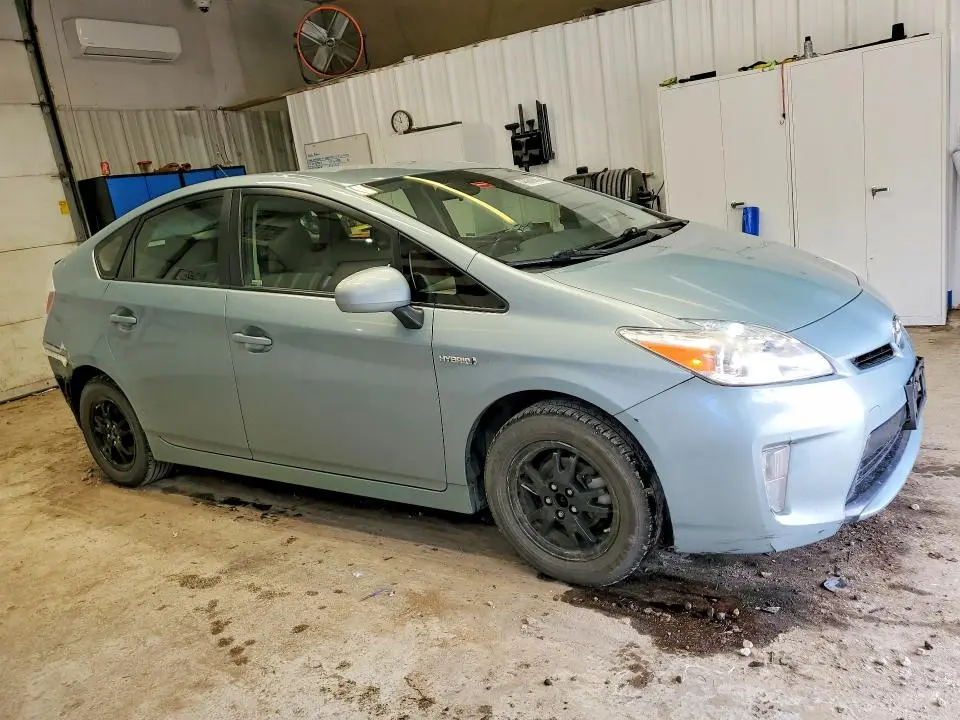 2015 TOYOTA PRIUS TWO  