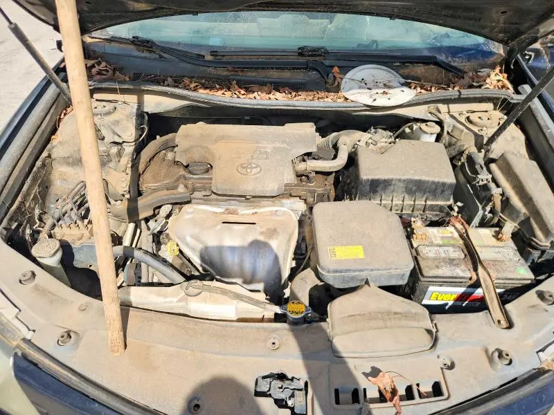 2012 TOYOTA CAMRY SE  