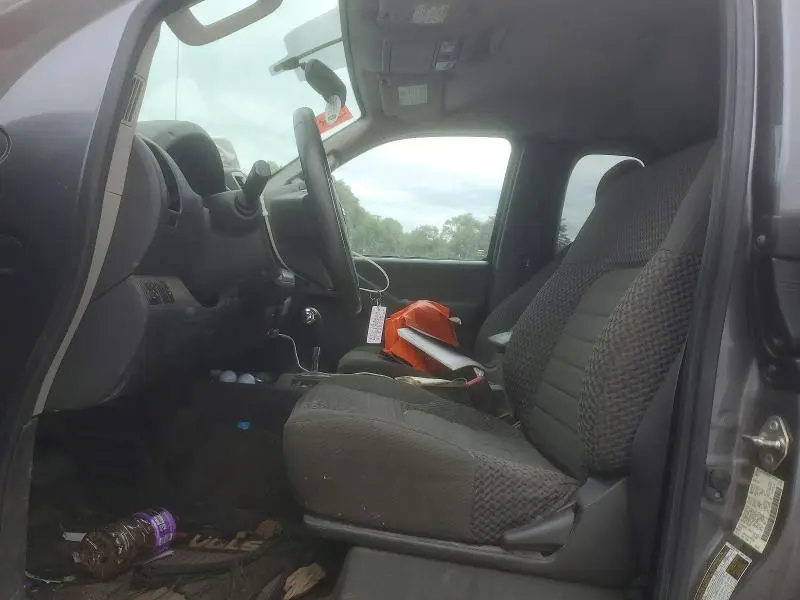2017 NISSAN FRONTIER SV  