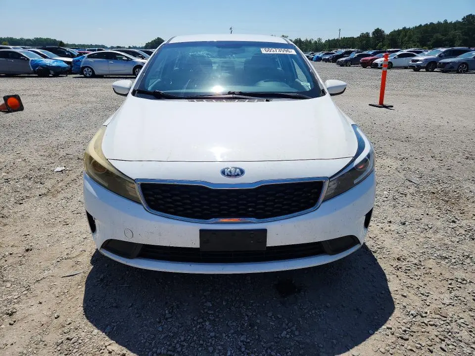 2017 KIA FORTE LX  