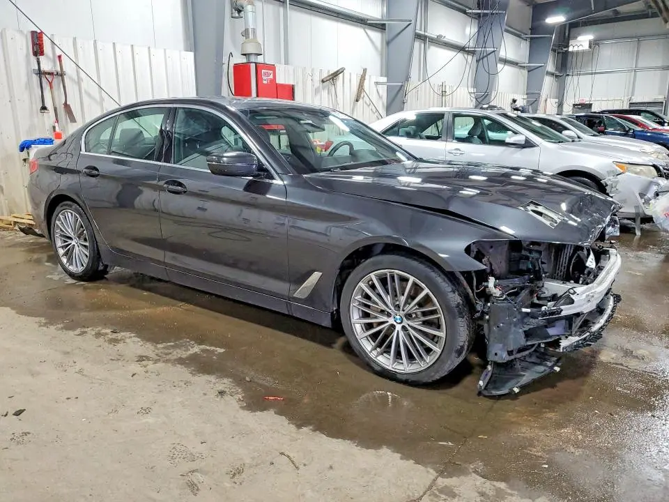 2020 BMW 530XE   