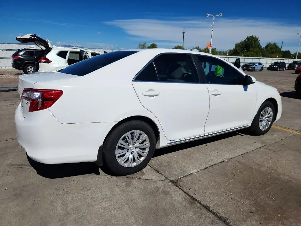 2012 TOYOTA CAMRY LE  