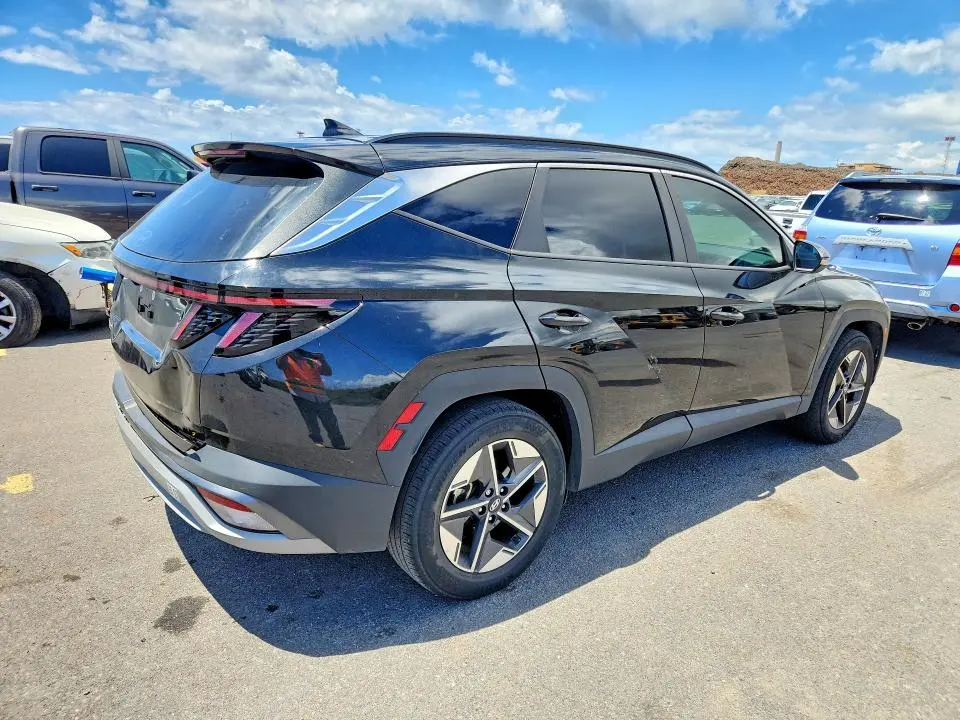 2025 HYUNDAI TUCSON SEL  