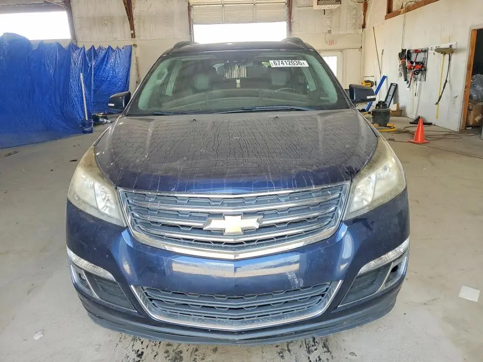 2017 CHEVROLET TRAVERSE LT  