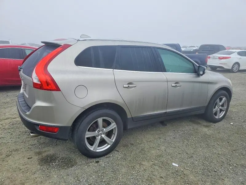 2013 VOLVO XC60 3.2  